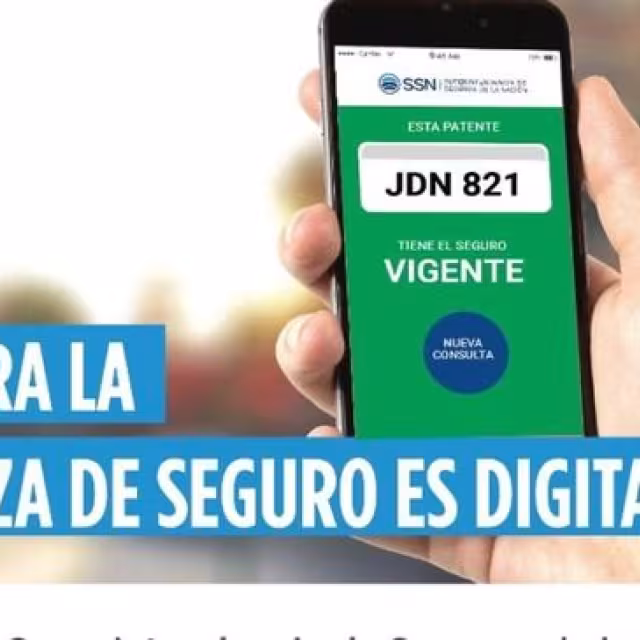 Es válida la póliza seguro automotor exhibida por medios electrónicos